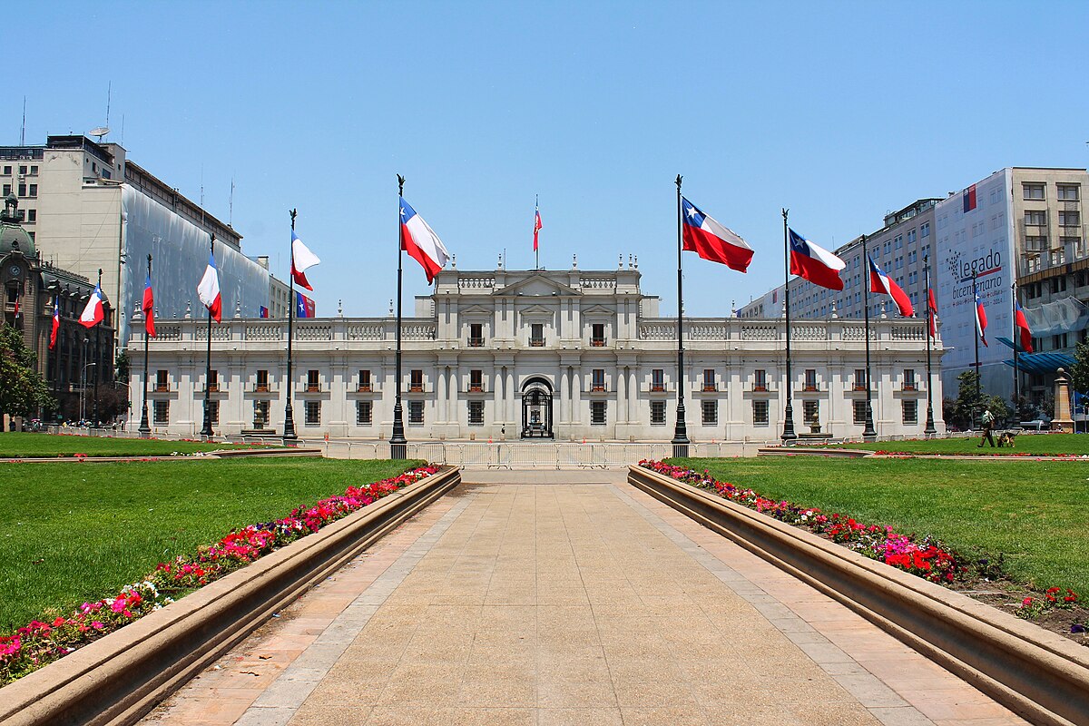 Vista del Palacio de La Moneda en Santiago de Chile